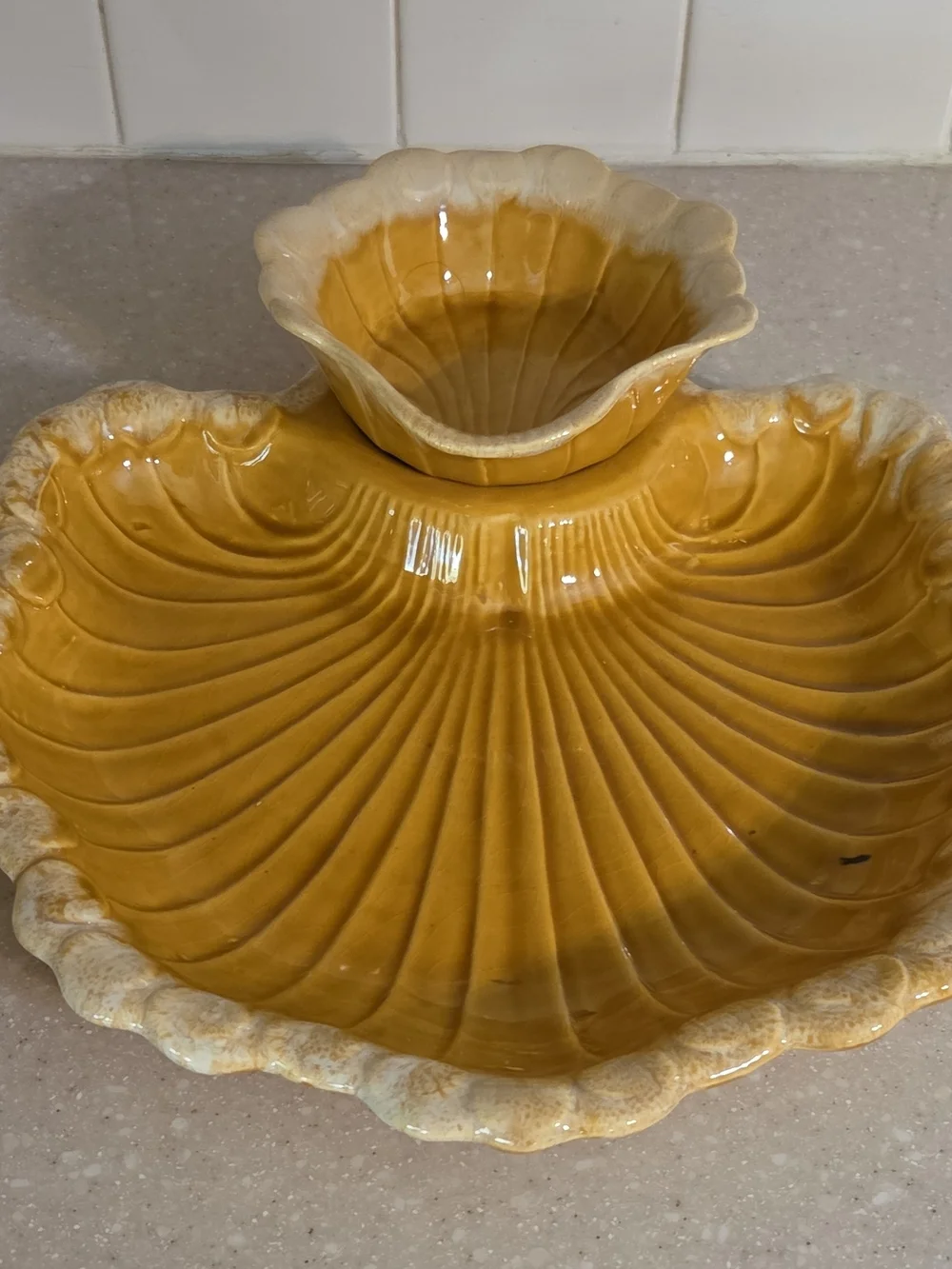 California Pottery 948